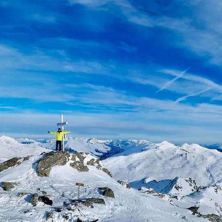 Maple مايرهوفن